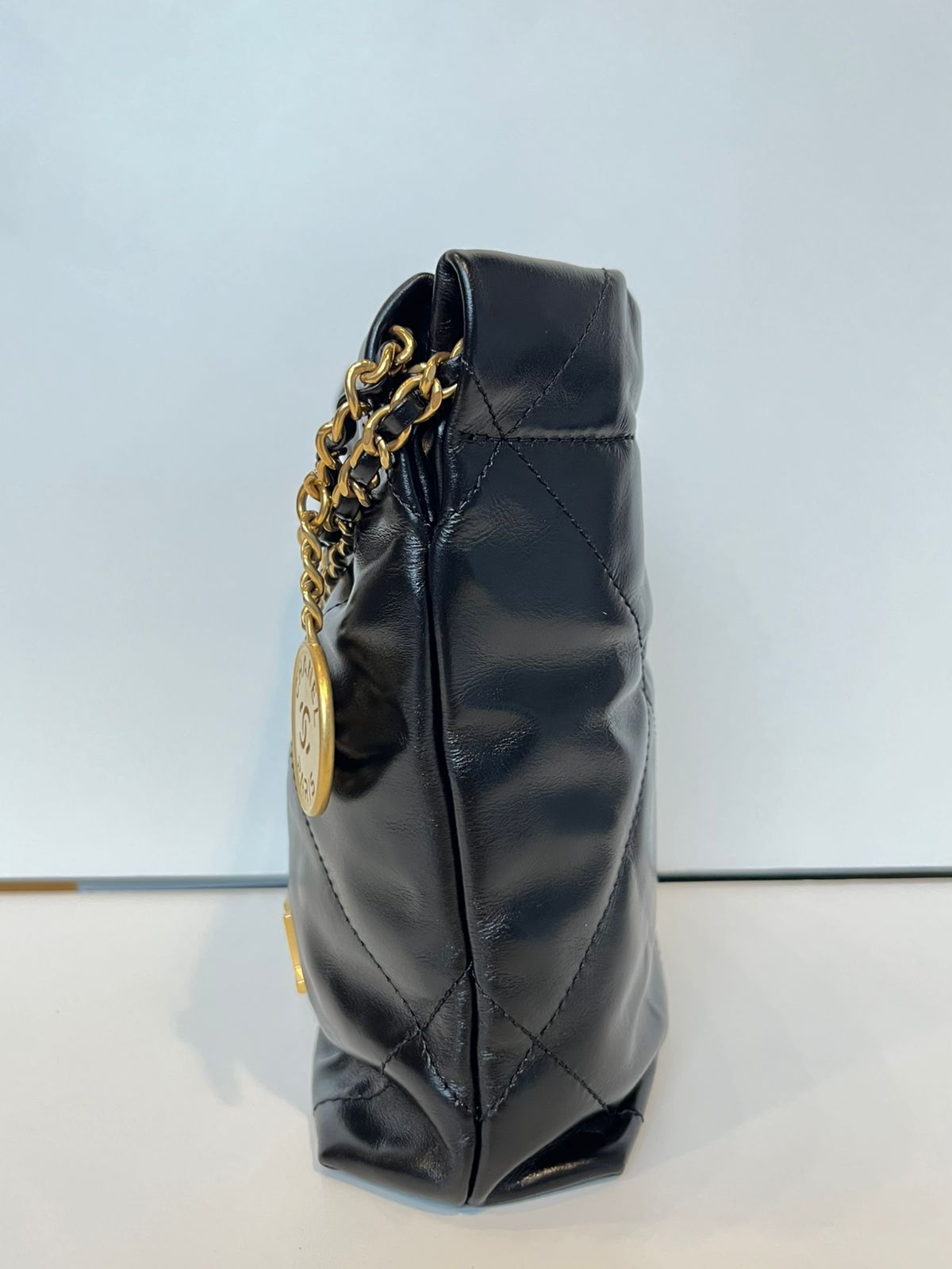 Bolsa Chanel 22 Mini Bag preta