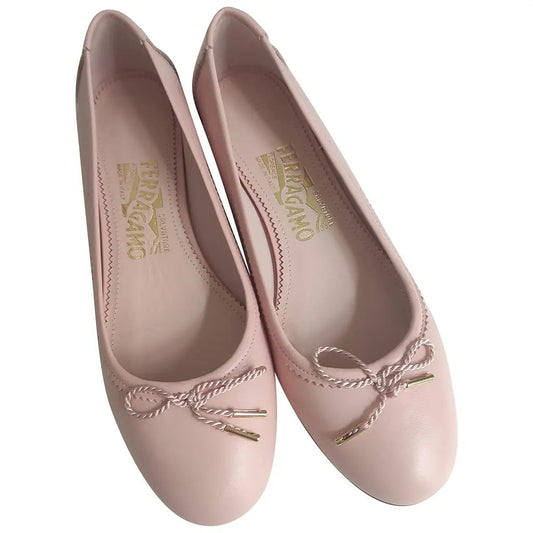 Sapatilha Salvatore Ferragamo rosa TAM. 36 BR
