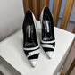Scarpin Manolo Blahnik preto e branco TAM. 33 BR
