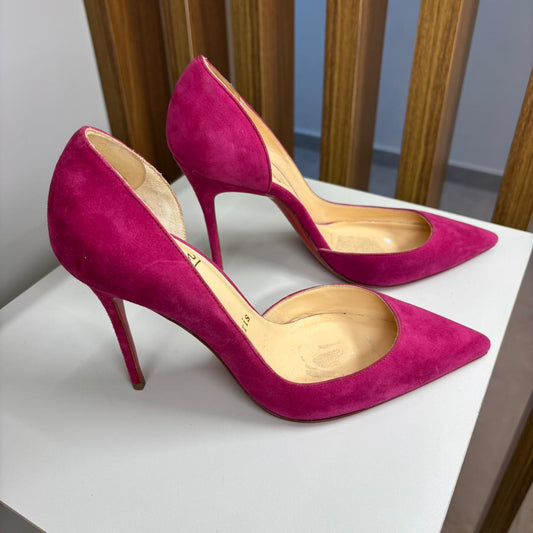 Scarpins Christian Louboutin Iriza 100 em camurça rosa TAM. 34,5 BR