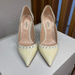 Scarpin Valentino Garavani amarelo TAM. 34 BR