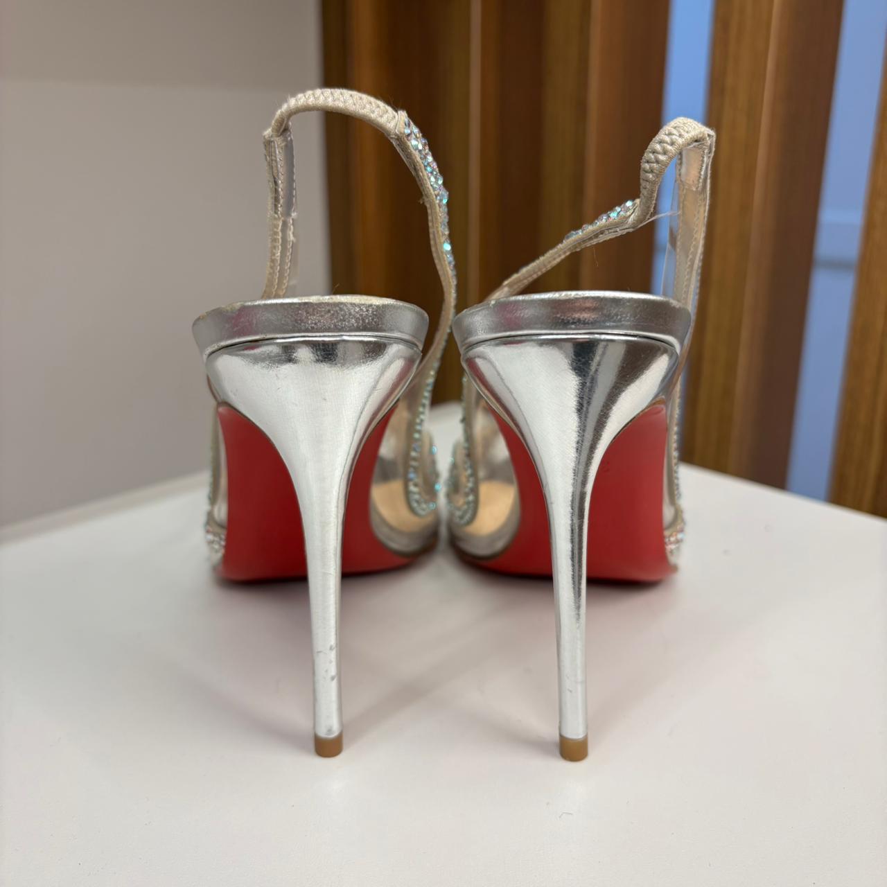 Salto Christian Louboutin prata TAM. 34,5 BR