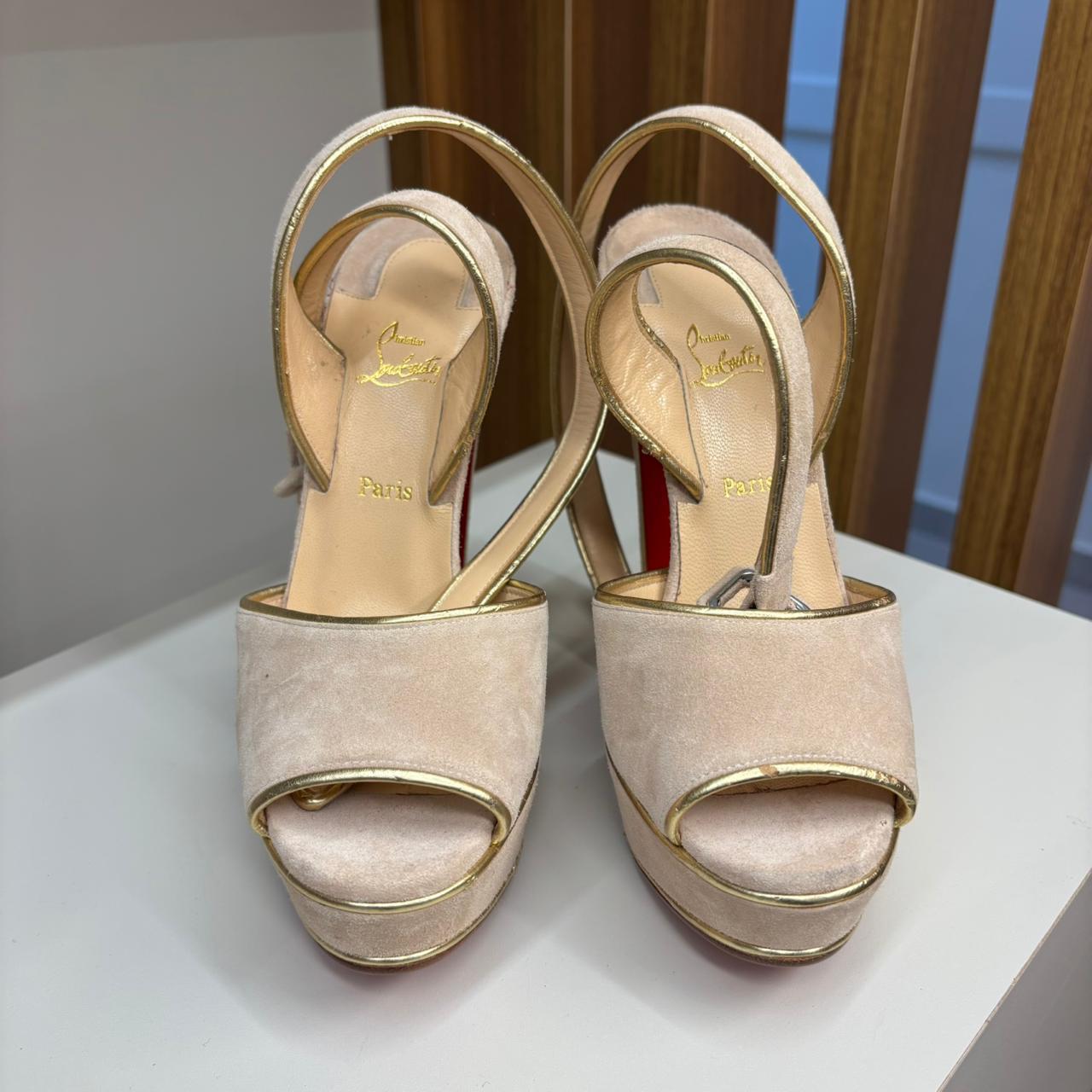 Salto plataforma Christian Louboutin Louloudance TAM. 34,5 BR