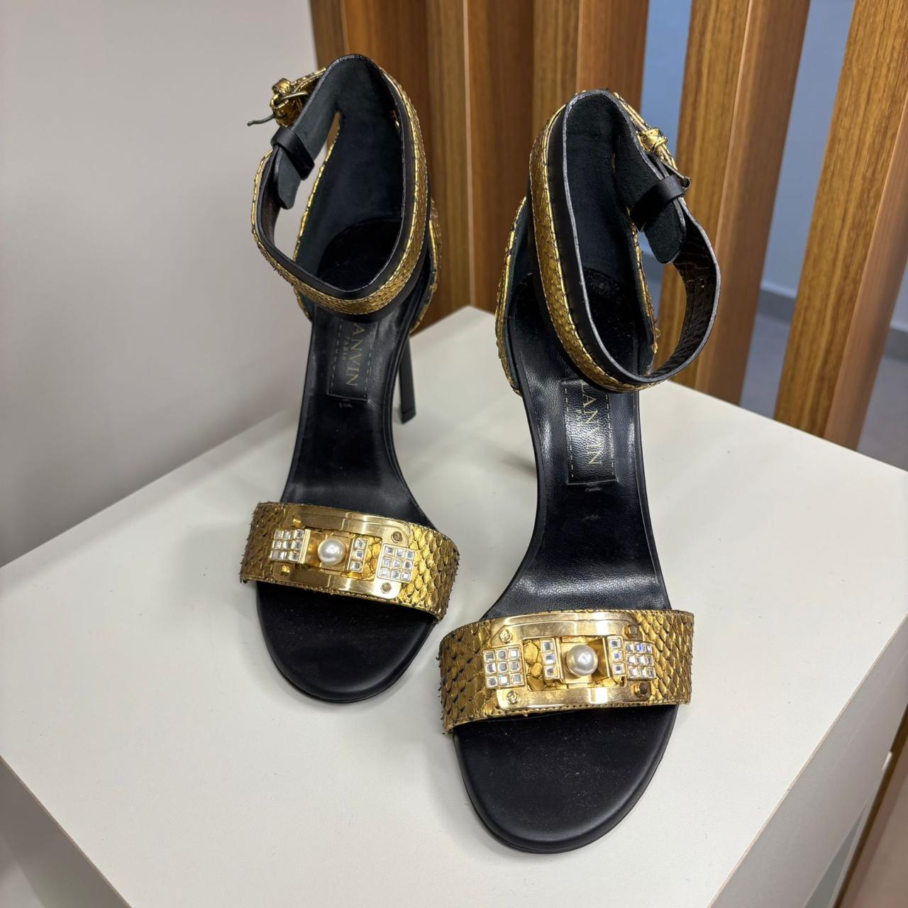 Salto Lanvin dourado TAM. 34 BR