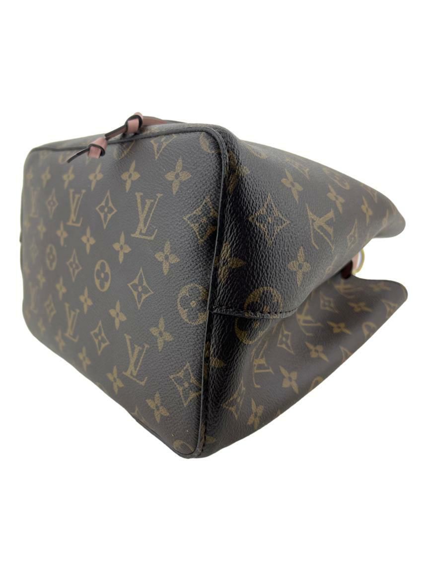 Bolsa Louis Vuitton NéoNoé Monogram Rosa