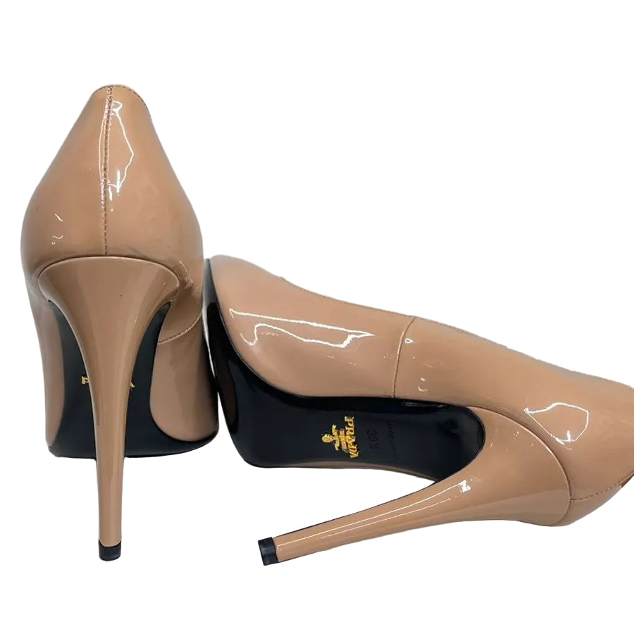 Scarpin Prada Verniz Bege Tam. 37,5 Br