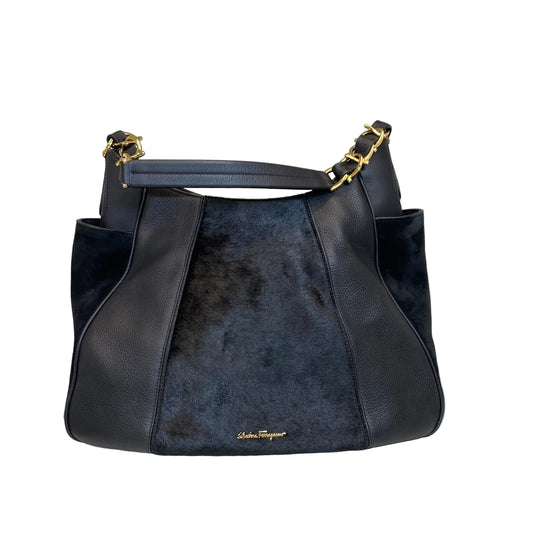 Bolsa Salvatore Ferragamo Hobo Preta