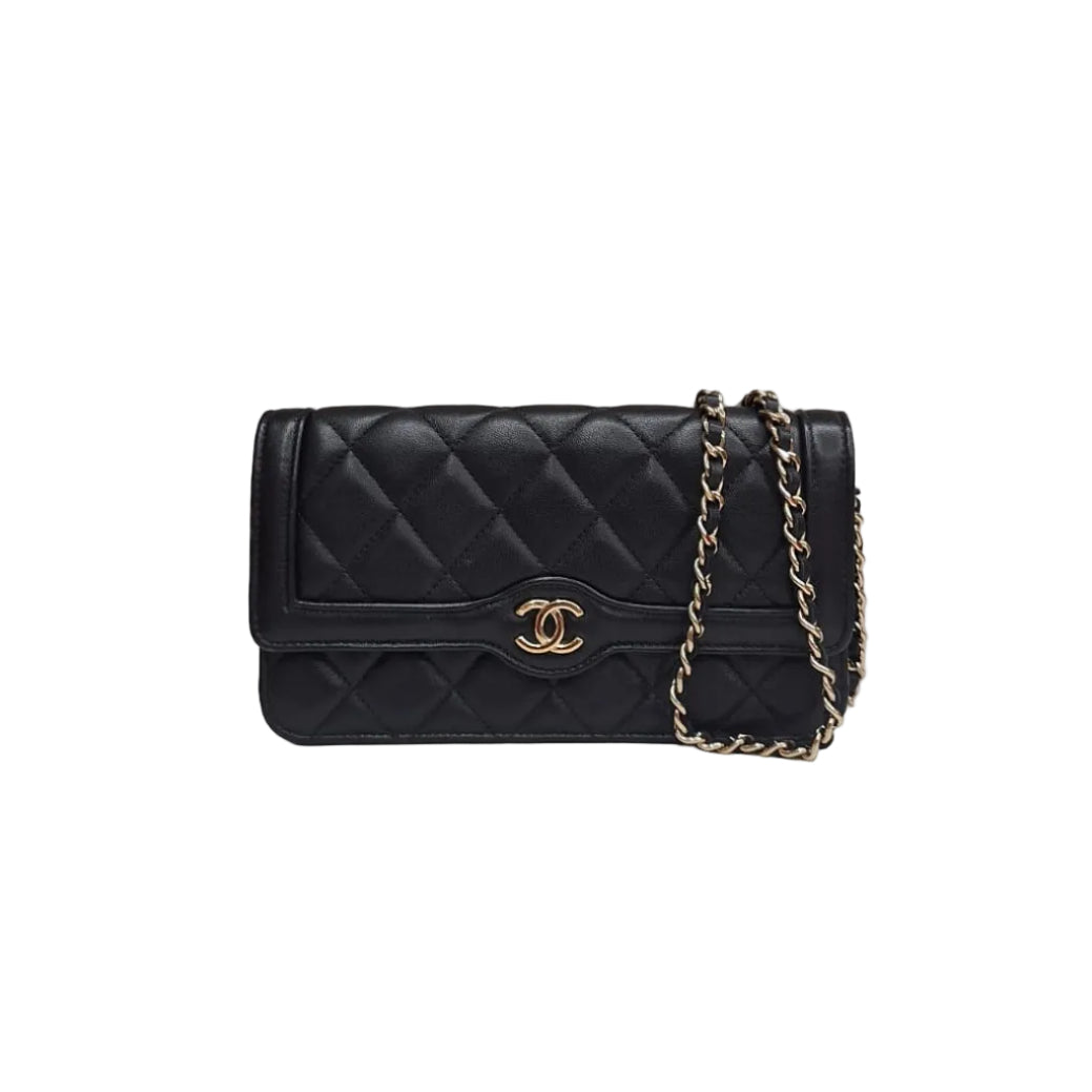 Bolsa Chanel Wallet On Chain Preta
