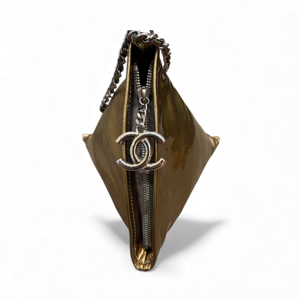 Bolsa Chanel Bon Bon Pyramid Clutch Dourada