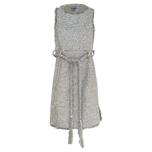 Vestido Curto de Tweed Metálico Cinza/Prateado da Chanel Tam 34 BR