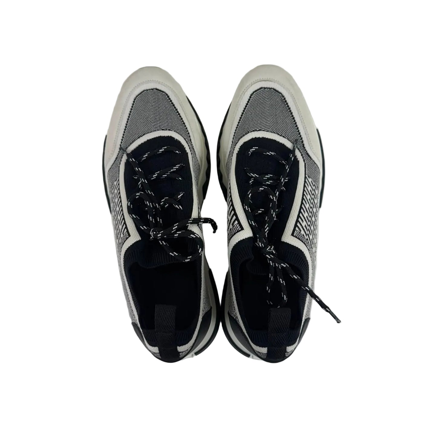 Tenis Hermes Tecido Preto e Branco Tam 37,5 BR