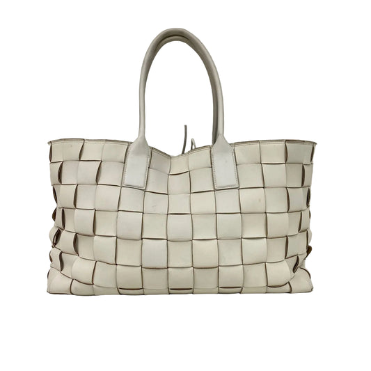 Bolsa Bottega Veneta Maxi Intrecciato Cabat Branca