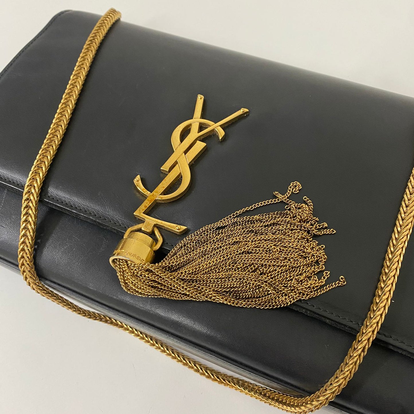 Bolsa Saint Laurent Preta Ferragem Dourada