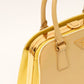 Bolsa Prada Pyramid Saffiano Vernice Bege Média