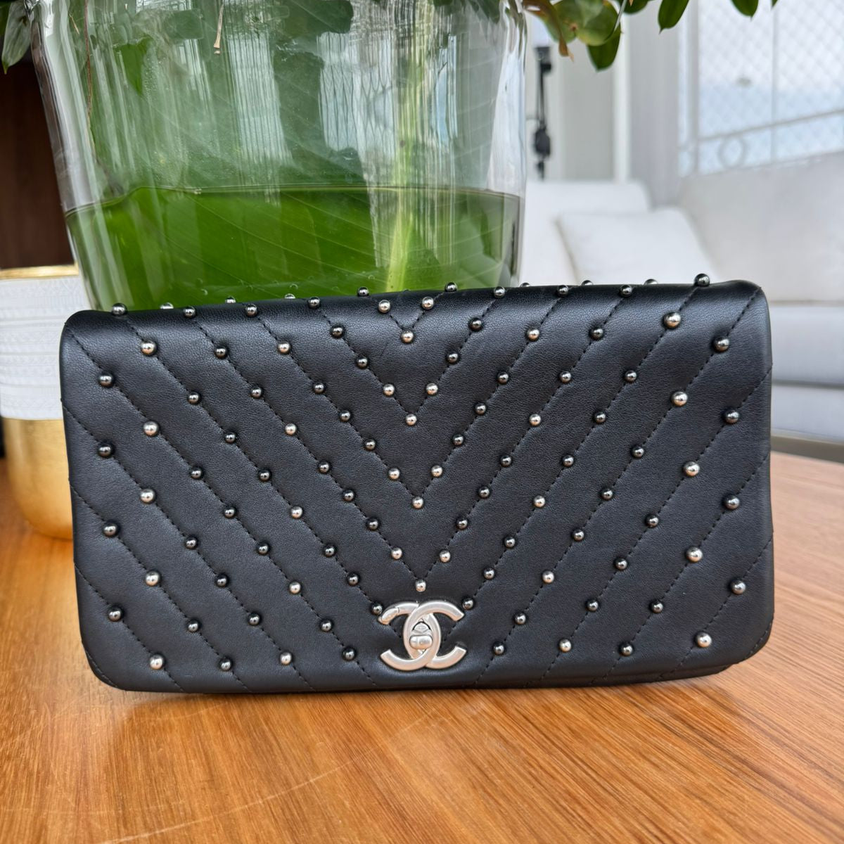 Clutch Chanel Lambskin Chevron Preta