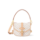⁠Bolsa Louis Vuitton Saumur BB Branca