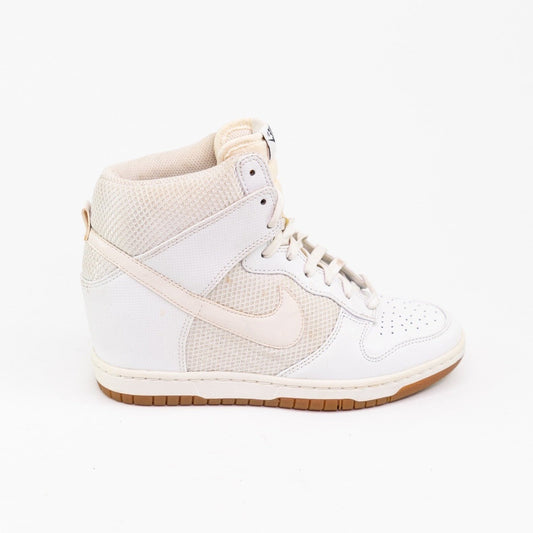 Tênis Nike Dunk Sky Branco Tam. 35,5 BR
