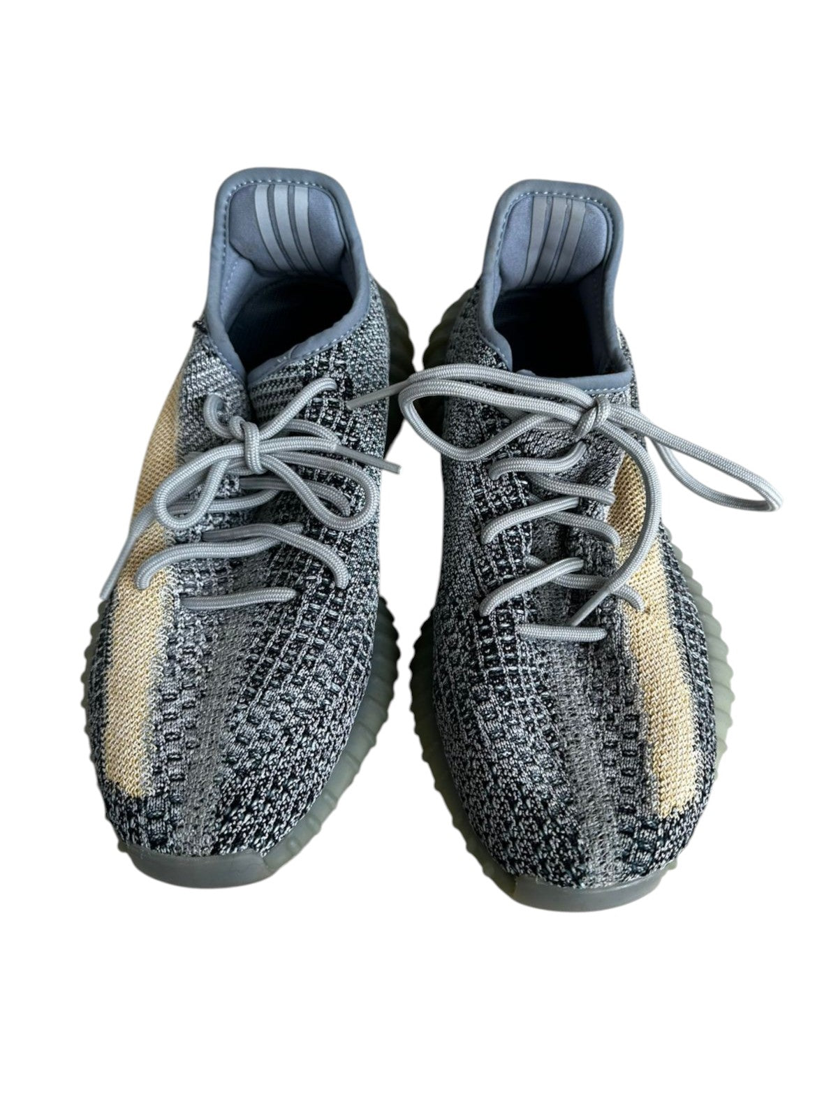 Tênis Adidas Yeezy Cinza Escuro Tam. 39 BR