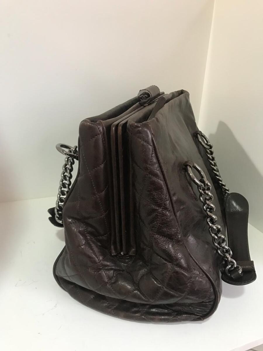 Bolsa Chanel marrom