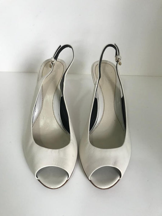 Sandália Gucci branca, sola 37,5