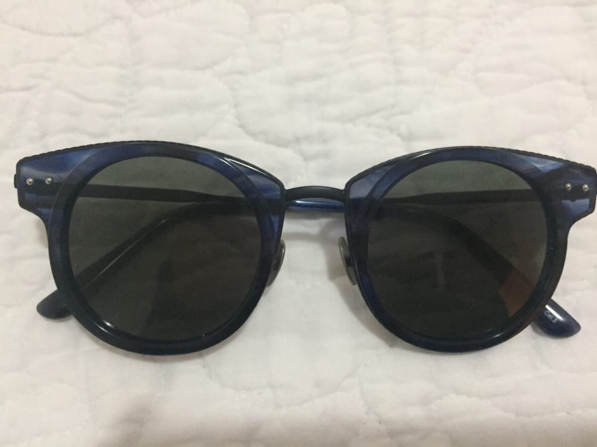 Oculos Bottega Veneta moderno