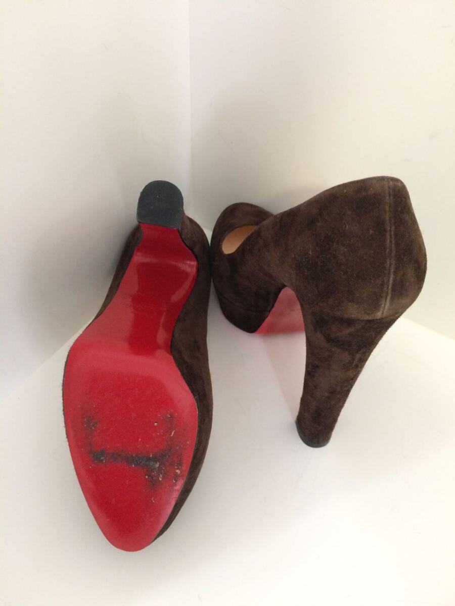 Sapato Louboutin marrom Tam. 36