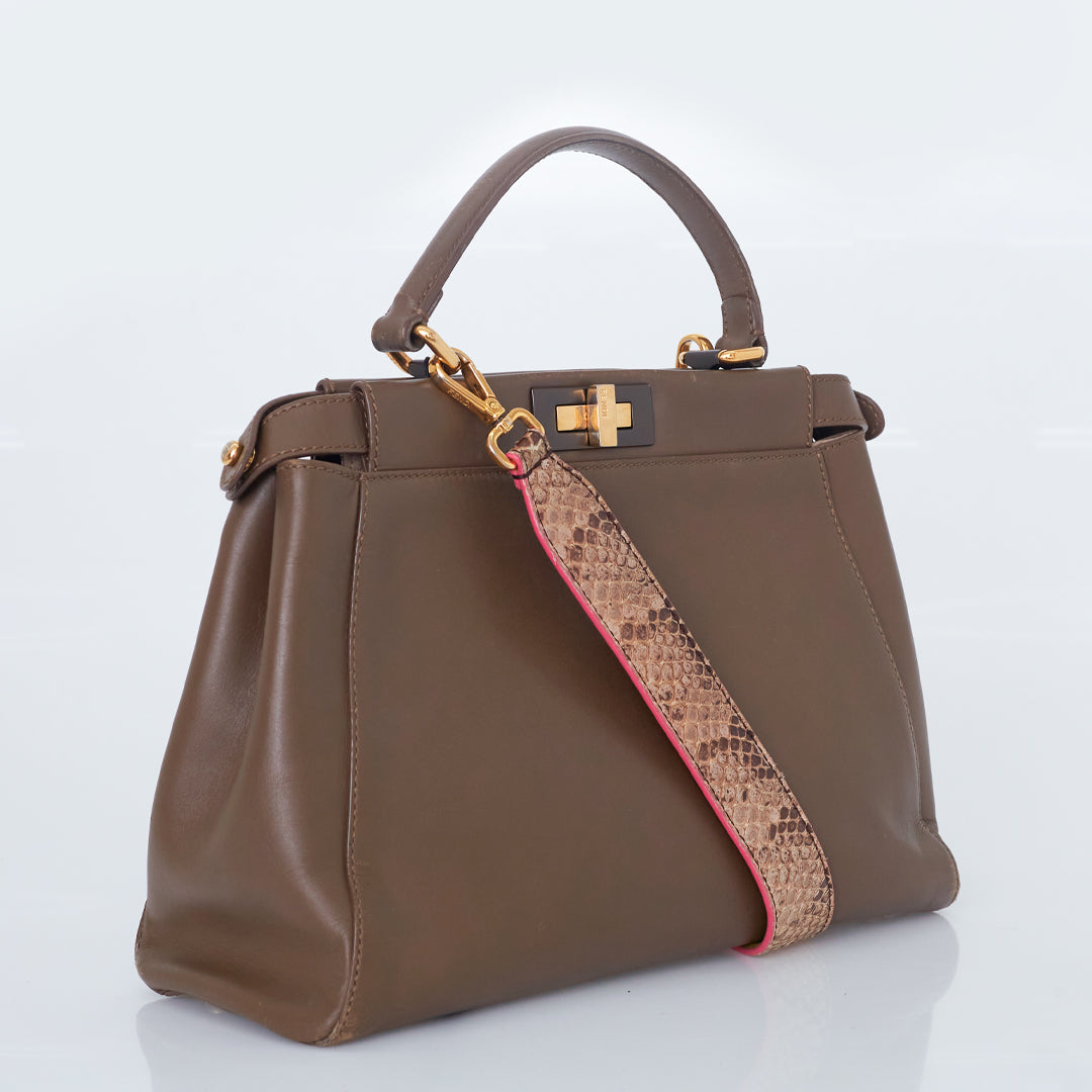 Bolsa Fendi Peekaboo Média Bege