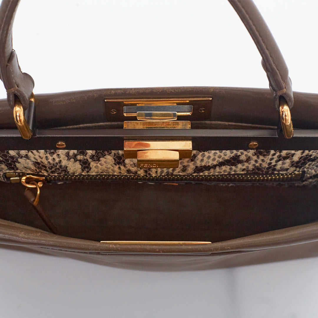 Bolsa Fendi Peekaboo Média Bege