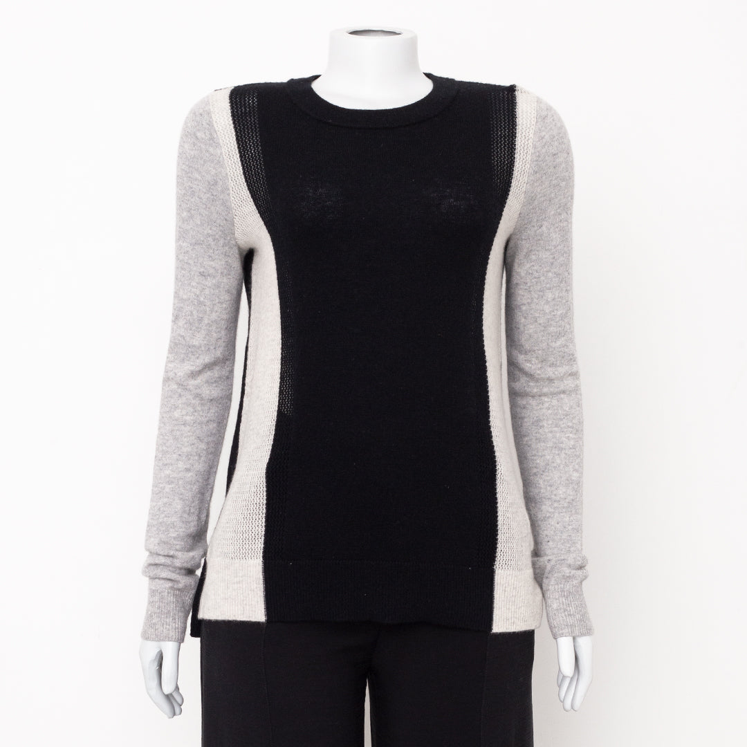 Blusa Vince Cinza c/ Detalhe Preto e Off-White Tam.S
