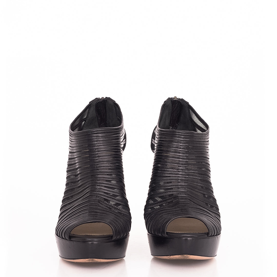 Sandália Ankle Boot Prada c/ Detalhe em Tiras Tam.36 Br