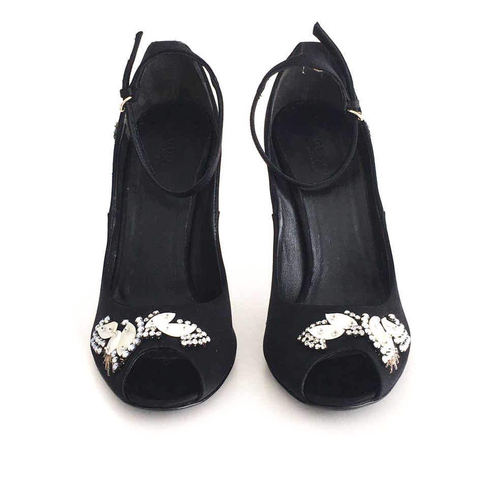 Sandália Gucci Preto com Aplicações Tam. 38c