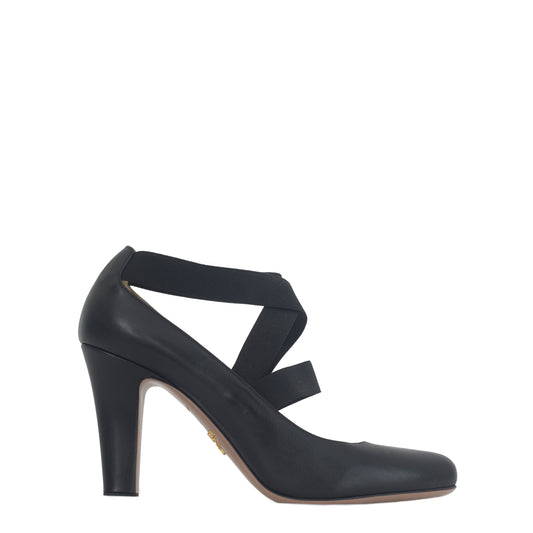 Sapato Prada Couro Preto e Elastico Tam. 36,5