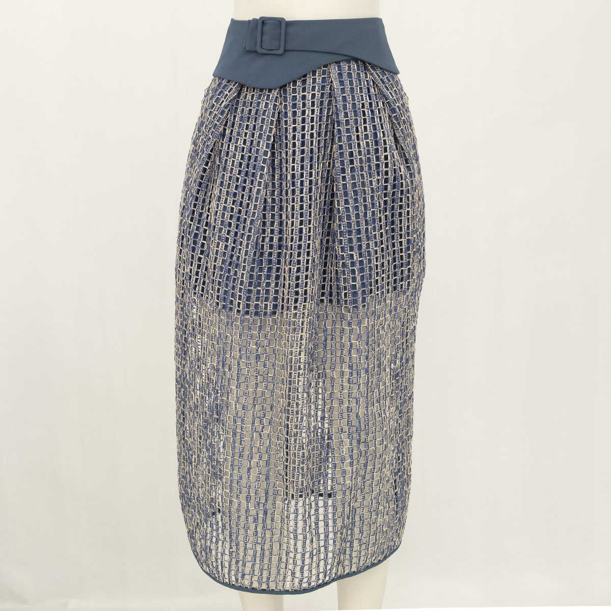 Saia Paula Raia Azul Marinho e Branca Texturizada Tam. 36