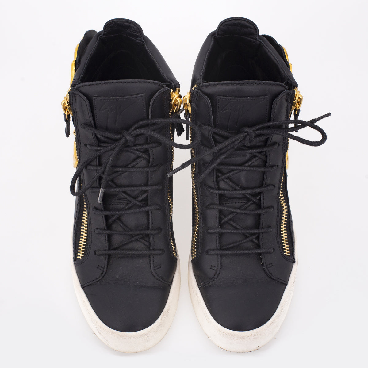 tenis Giuseppe Zanoti Preto com asa dourada tam . 39,5