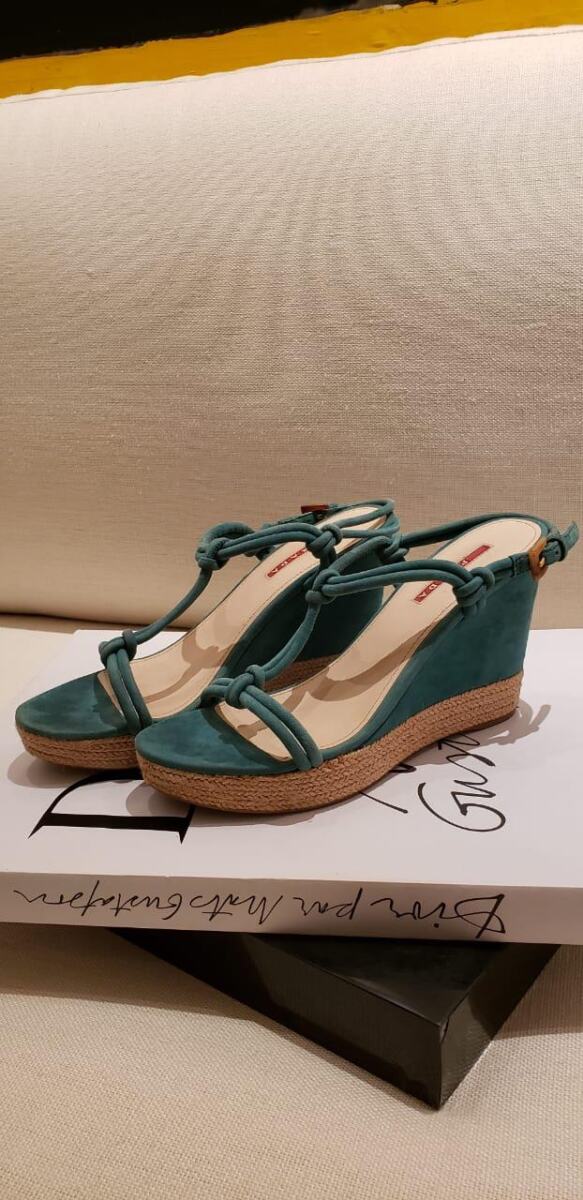 Sandália Prada Anabela Turquesa Tam. 38