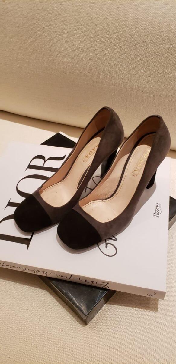 Sapato Prada Bicolor Camurça Tam. 40