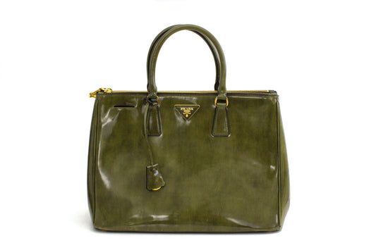 Bolsa Prada Verde Verniz