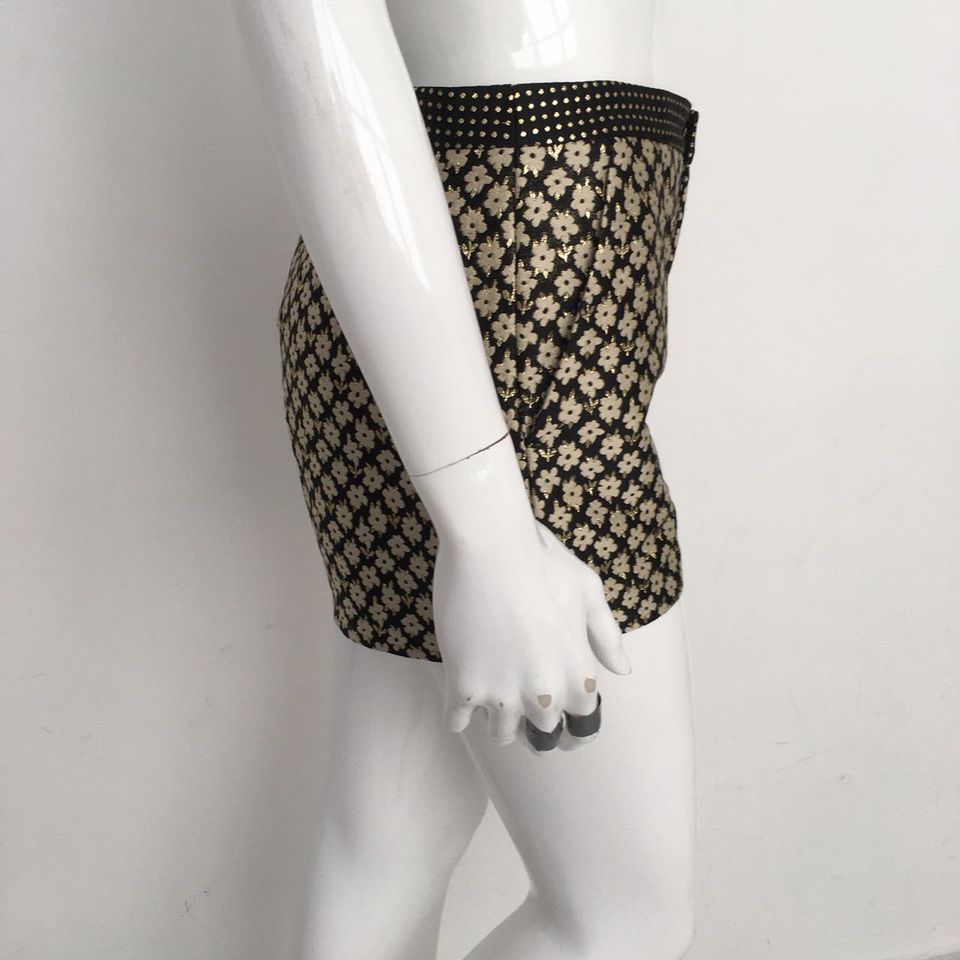 Shorts Red Valentino Preto Florido Tam. 40