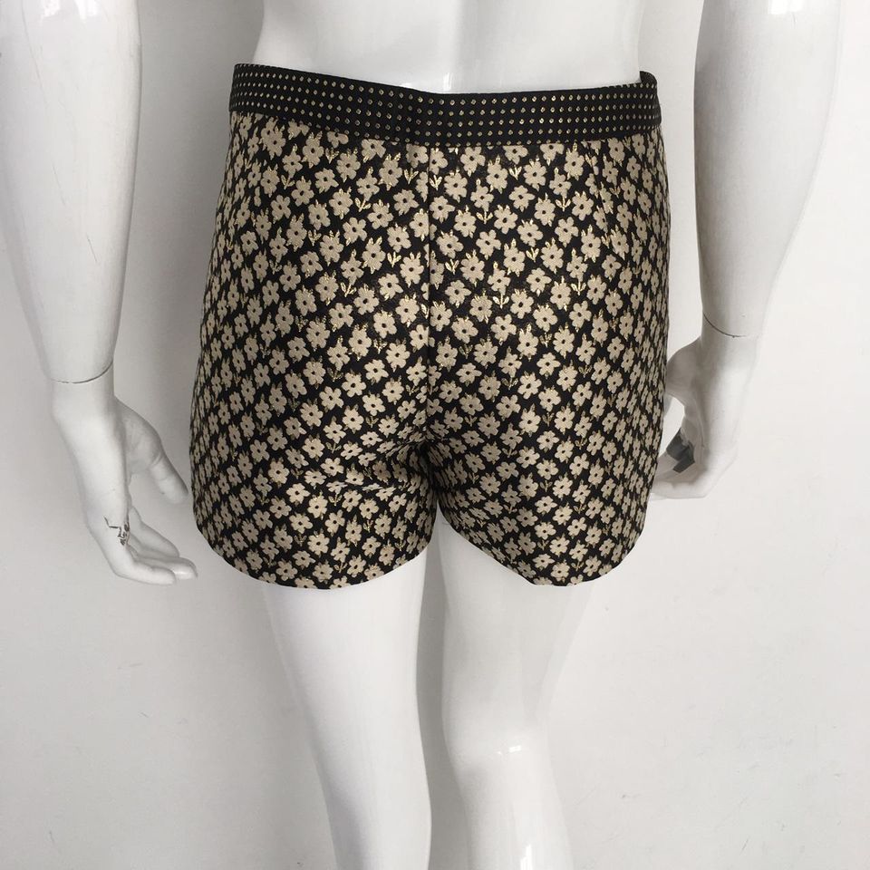 Shorts Red Valentino Preto Florido Tam. 40