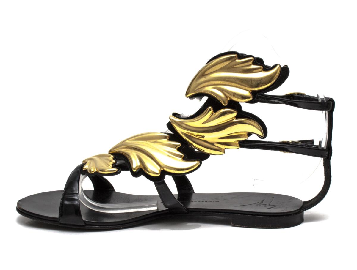 Rasteira Giuseppe Zanotti Preta com Folhas Douradas Tam. 36