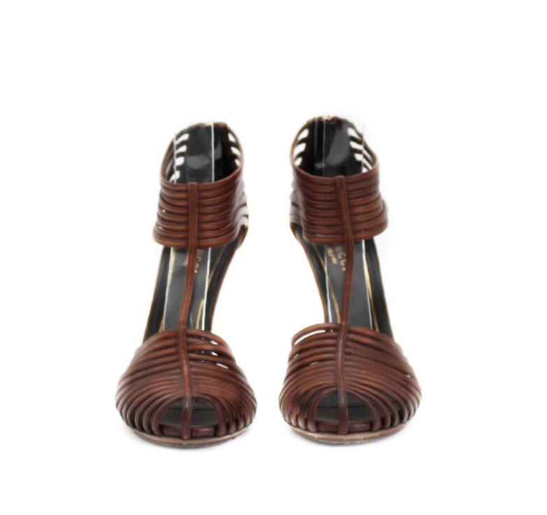 Sandália Gucci Couro Marrom Tam. 38