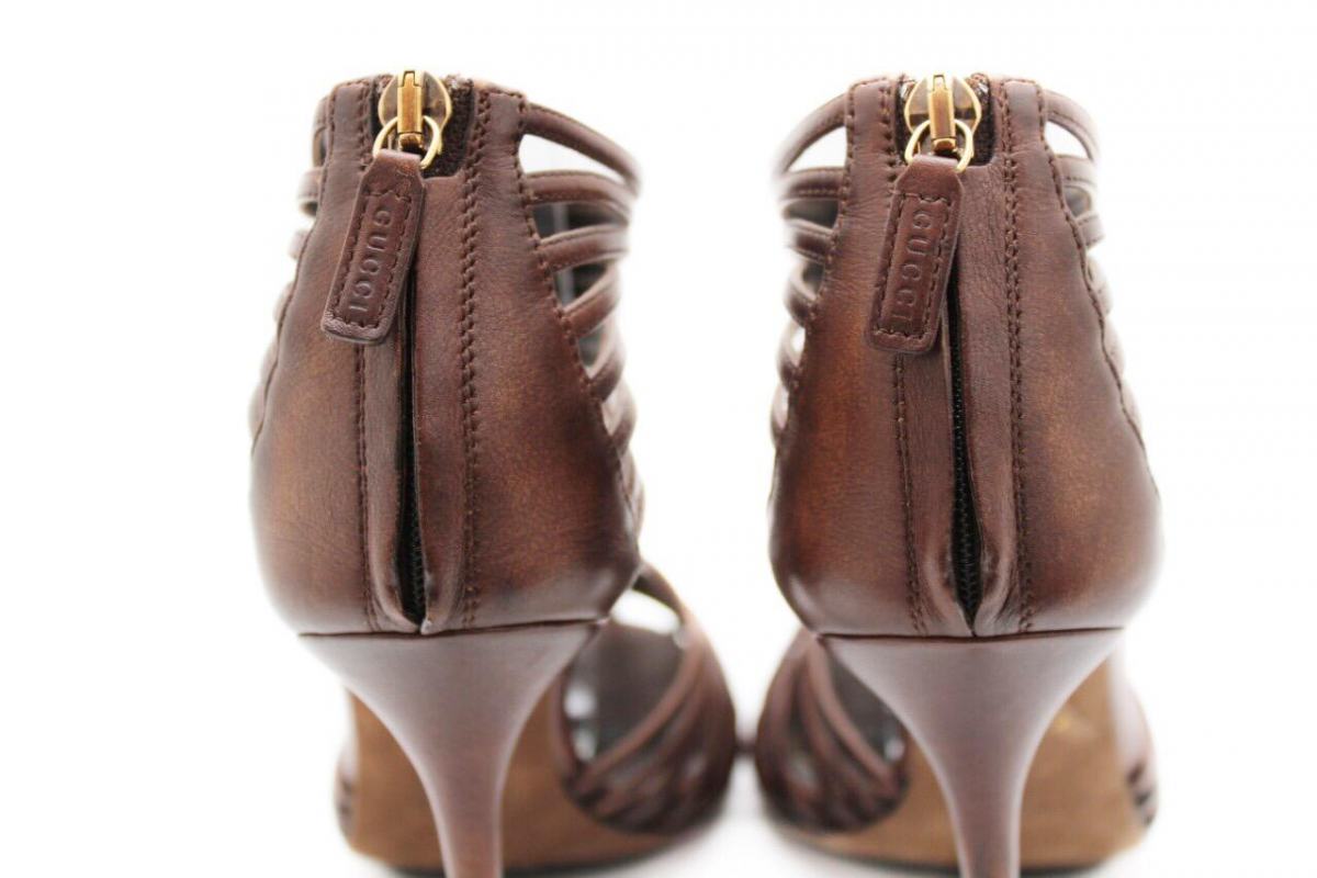 Sandália Gucci Couro Marrom Tam. 38